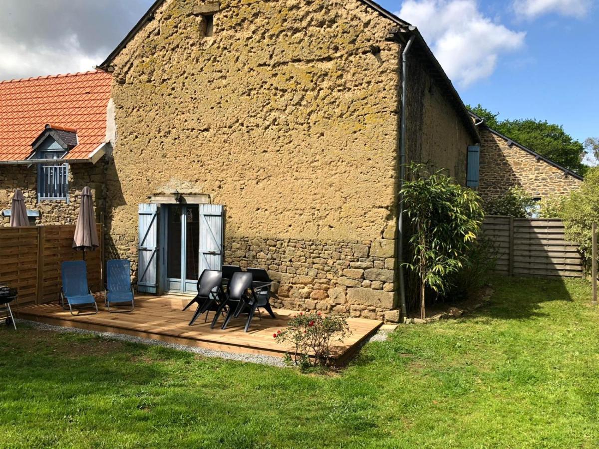 Gites De La Touche Aux Pourvoirs Combourg Kültér fotó