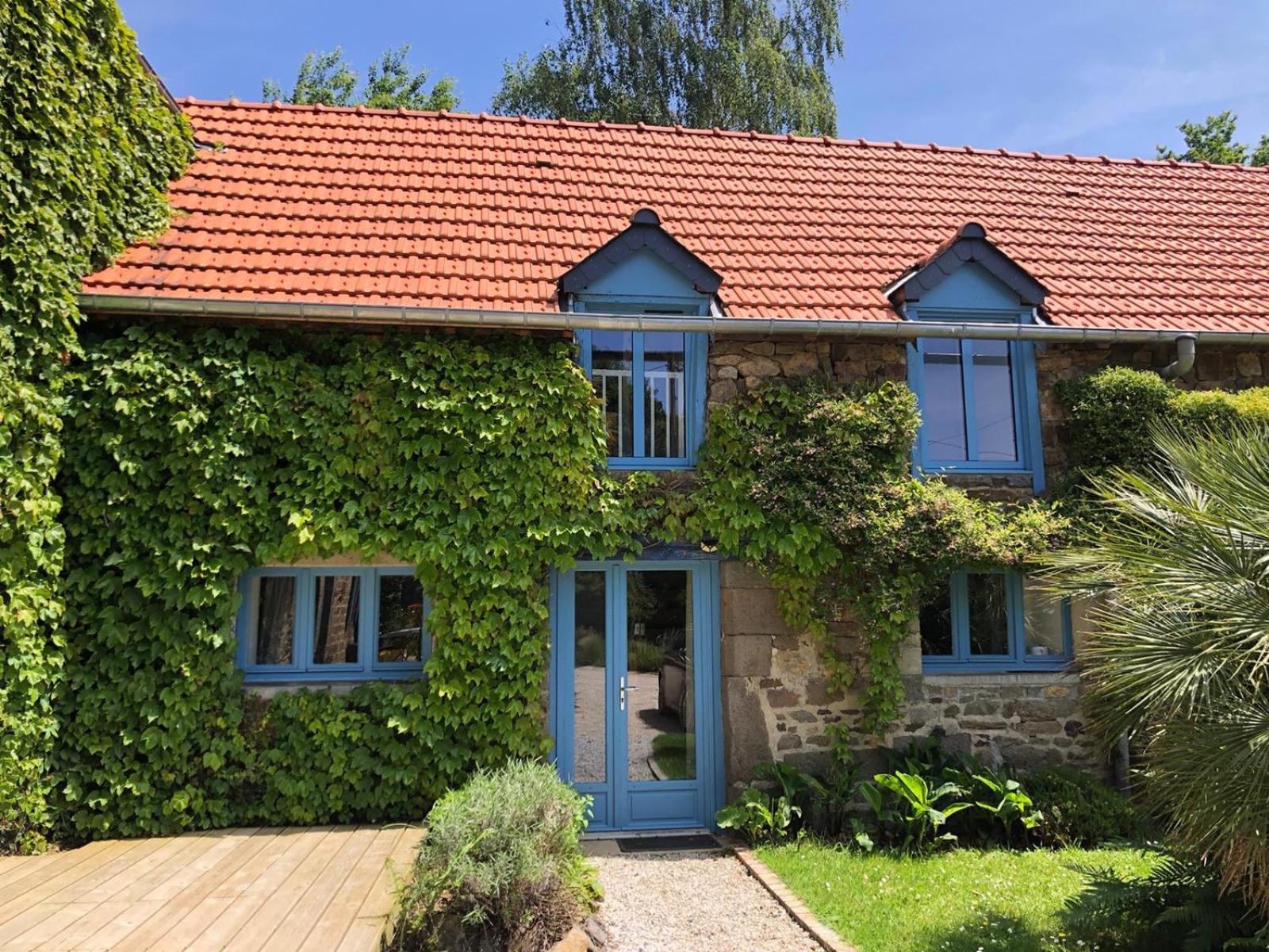 Gites De La Touche Aux Pourvoirs Combourg Kültér fotó