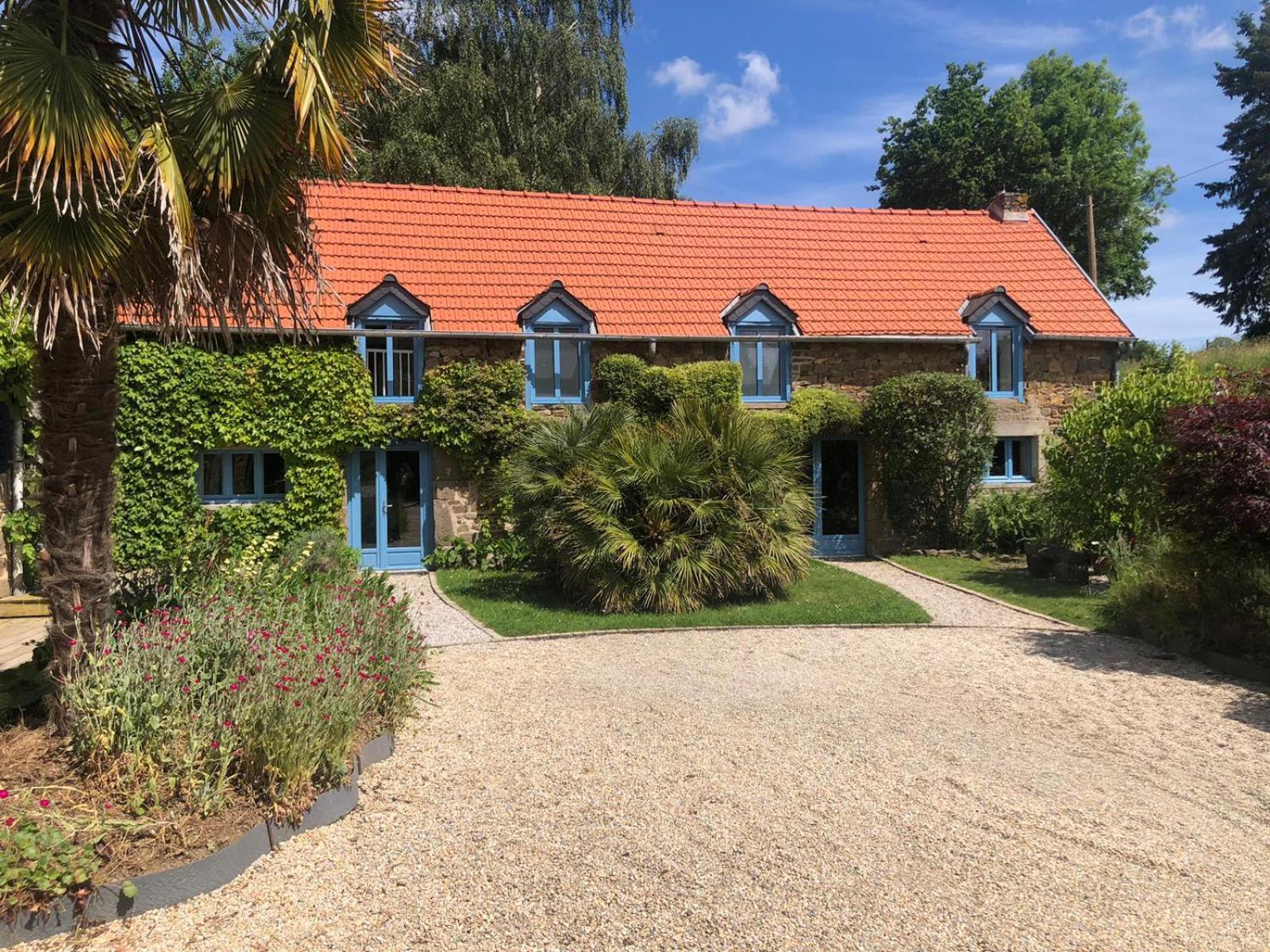 Gites De La Touche Aux Pourvoirs Combourg Kültér fotó